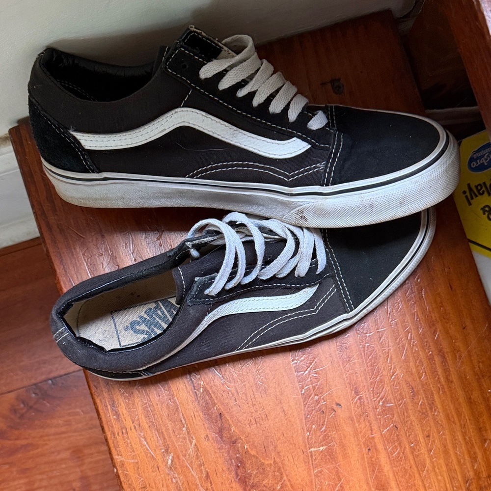 Vans Black and White Old Skool Low-Top Skate Sneakers